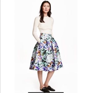 NWT H&M Floral A-line pleated midi skirt.